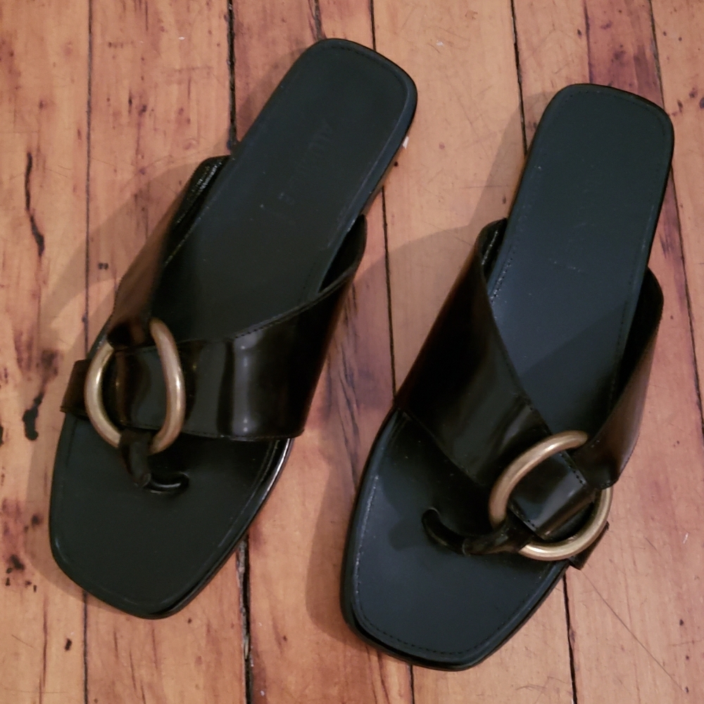 Alumnae Asymmetrical Thong Slide with Metal Ring